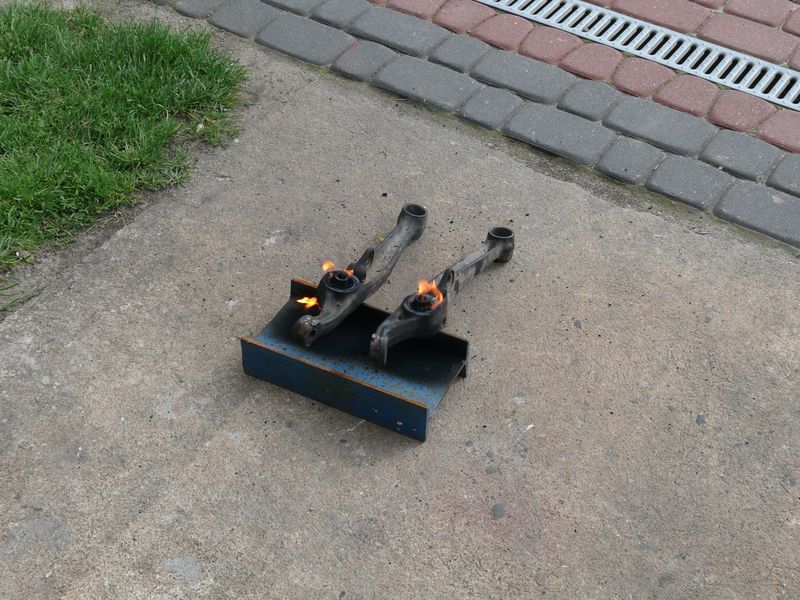 443.jpg